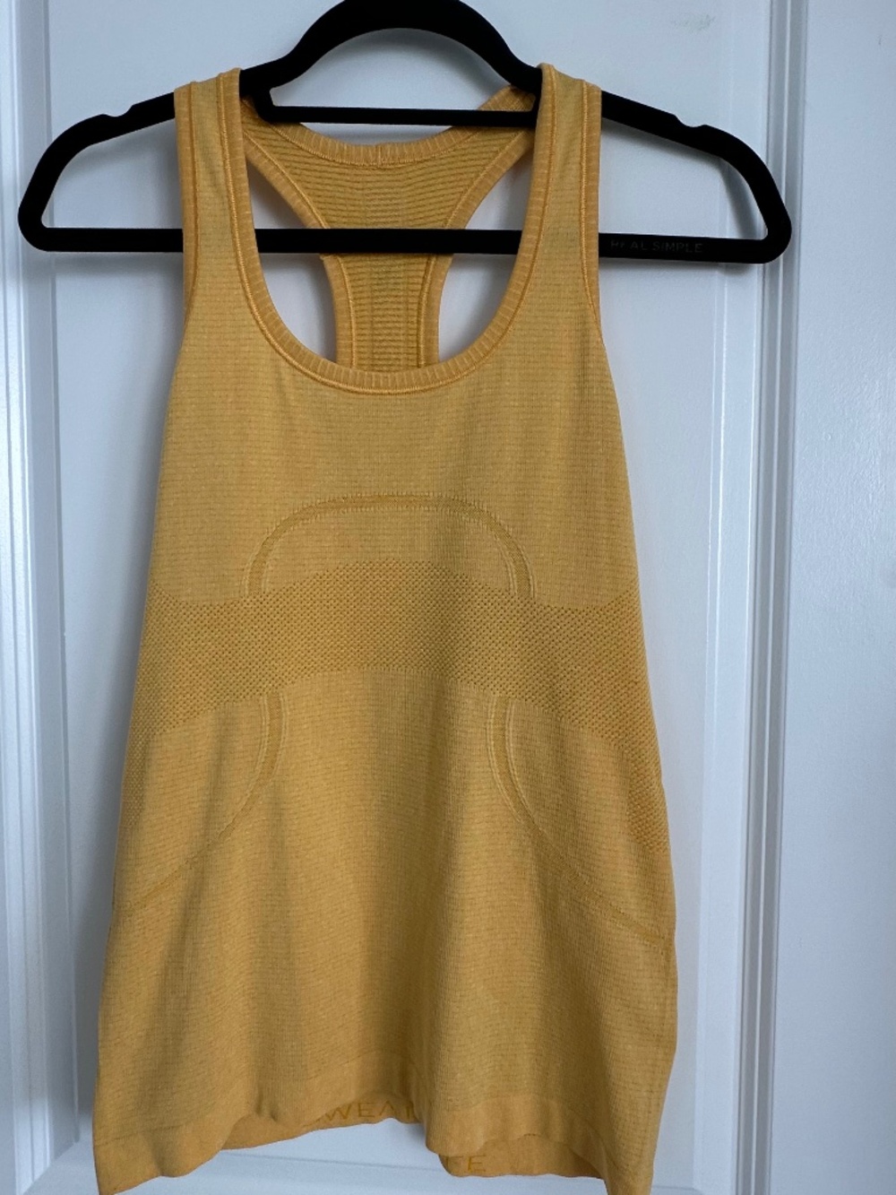 Lululemon athletica Gold/yellow tank sz 6
